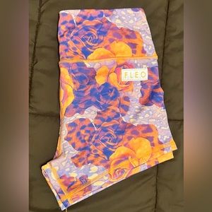 Fleo double lined Power High Rise 4” inseam and waistband